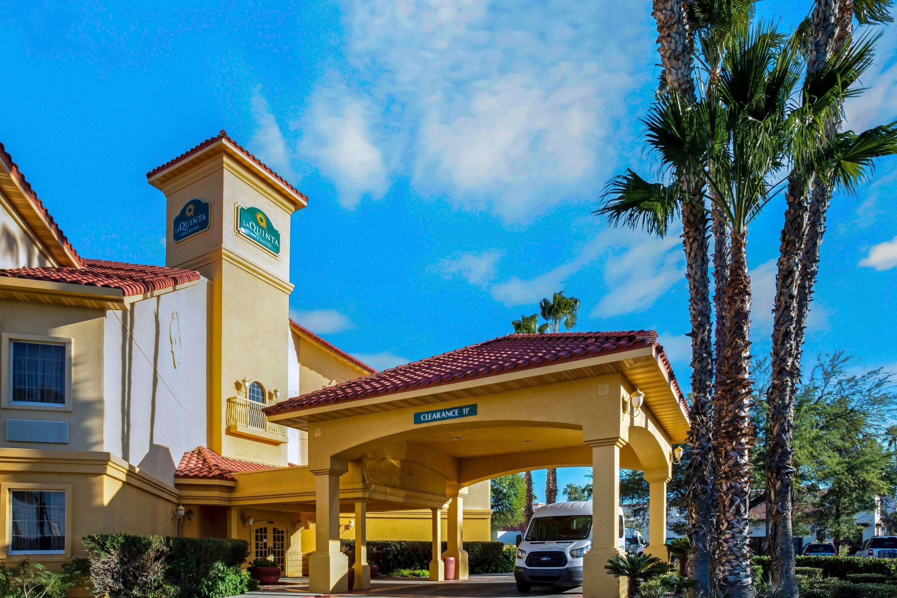 La Quinta By Wyndham Tucson Airport Hotel Exterior photo